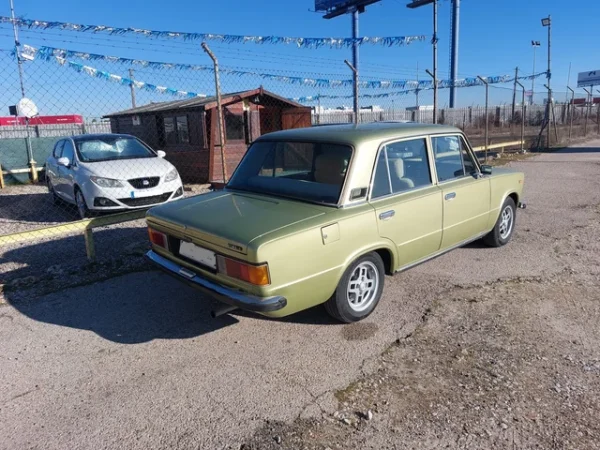 SEAT 124 LS FL 1977 histórico - Imagen 8