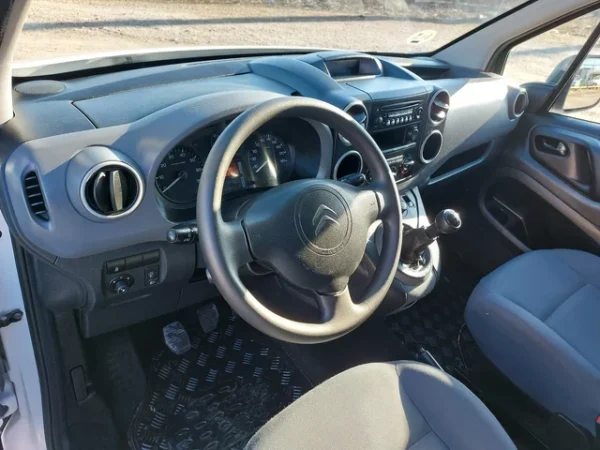 CITROEN BERLINGO 2017 - Imagen 9