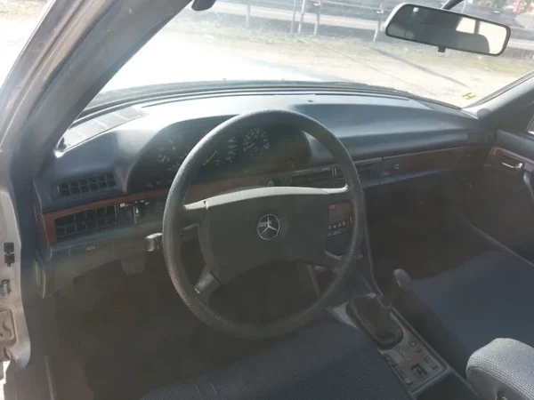 Mercedes-Benz Clase 280 SE - Imagen 9