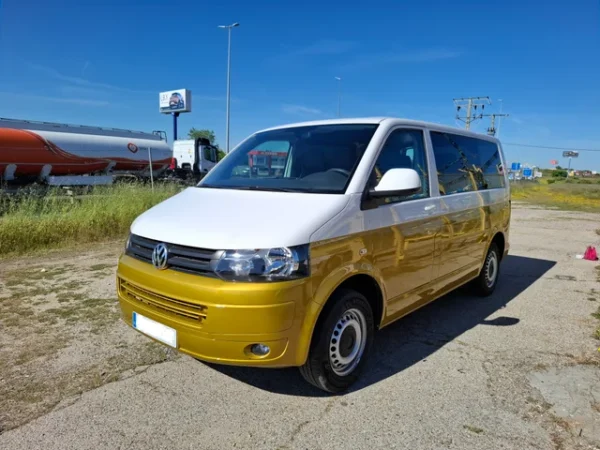 Volkswagen Transporter 2.0 Tdi 2015 bicolor - Imagen 2