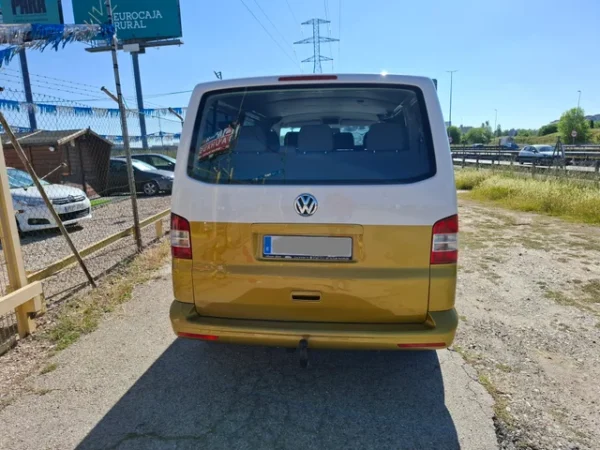 Volkswagen Transporter 2.0 Tdi 2015 bicolor - Imagen 3