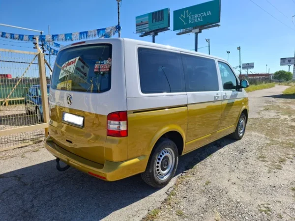 Volkswagen Transporter 2.0 Tdi 2015 bicolor - Imagen 10