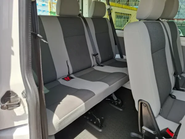 Volkswagen Transporter 2.0 Tdi 2015 bicolor - Imagen 12