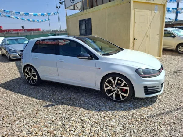 Volkswagen Golf GTI VII