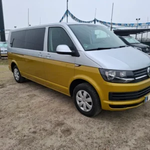 Volkswagen Transporter T6 extralarga 9 plazas