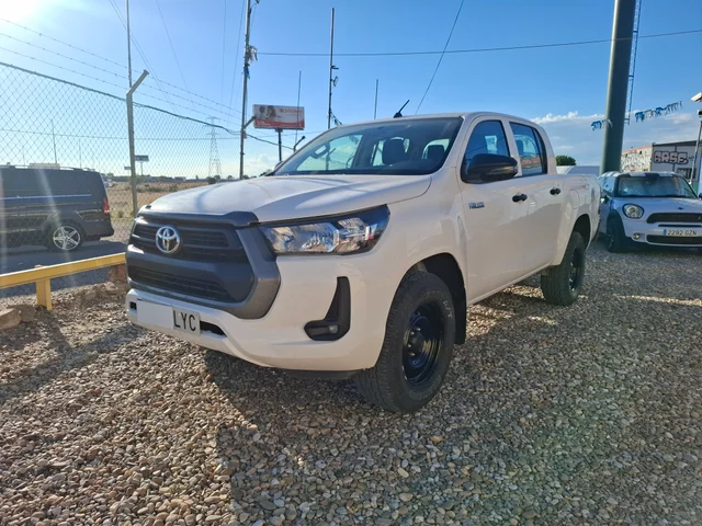 Toyota Hilux 2.4d 150 cabina doble gx 2022