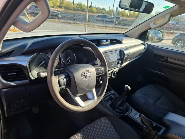 Toyota Hilux 2.4d 150 cabina doble gx 2022 - Imagen 8