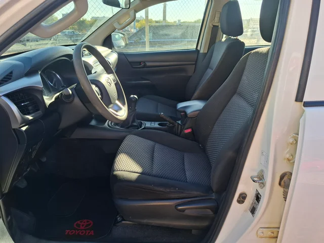 Toyota Hilux 2.4d 150 cabina doble gx 2022 - Imagen 6